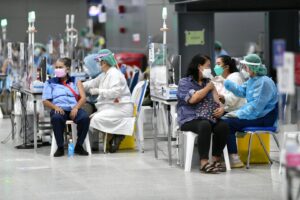 Thailand Plans to Offer COVID Vaccine Shots to Chinese Tourists, India Set to Enforce Pre-departure Covid Test Upon Five Asian Countries