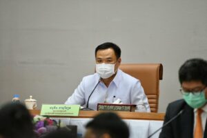 Thai Public Health Minister insists people should continue to wear masks except when at home, Prime Minister disagrees with proposal of removal of mask mandate
