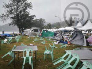Strong wind damages food festival in Karon – VIDEO