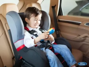 All passengers in vehicles in Thailand must wear seat belts, kids under 6 must be positioned in child car seat throughout journey, effective September 4th