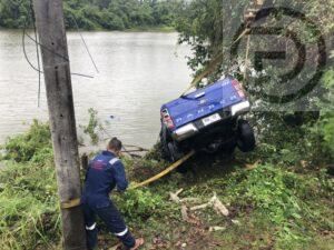 Female driver killed in road accident after her truck falls into a pond in the Kathu district