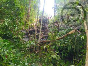 74-year-old driver dies after his truck falls off a hill in Chalong