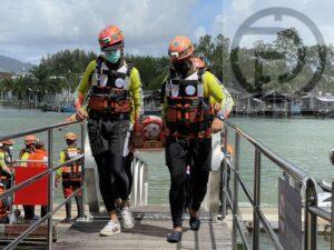 Phuket Police hold marine rescue drill as more tourists arrive