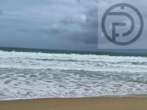 Phuket Marine Department continues to warn against boats going into the sea due to bad weather