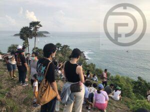 Lots of tourists visited Phuket’s islands and Phrom Thep Cape during recent long holidays, say Phuket officials and Thai Tourism Authority