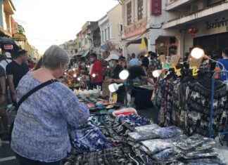 Tourists still flocking to Walking Street in Old Phuket Town, most say they have “zero” concern about monkeypox