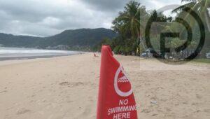 Red flags raised at almost every beach in Phuket – VIDEO