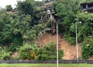 Another landslide on major road in Phuket blocks whole lane in Rassada, authorities urge people to stay home