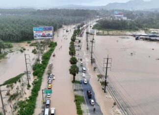 Phuket paralyzed after heavy rains and flooding – PHOTO TOUR