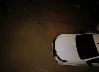 Flash floods hits Phuket last night causing heavy damage-Photo tour