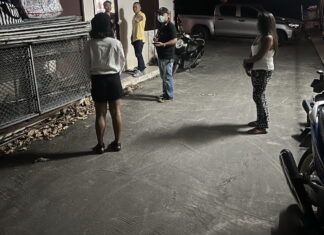 Une femme arrêtée pour avoir volé un touriste étranger sur la plage de Patong