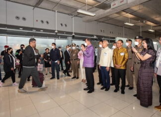 كسر: وزير الصحة العامة التايلاندي يقول إن متطلبات إثبات توثيق لقاح Covid-19 لدخول تايلاند سيتم إلغاؤها