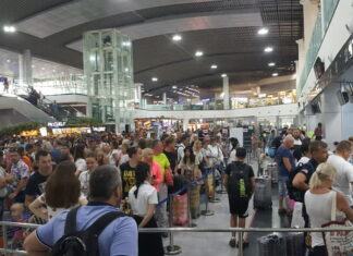 يقدم المشغلون التجاريون التايلانديون شكاوى ضد متطلبات إدخال لقاح Covid-19 السياحي الجديد