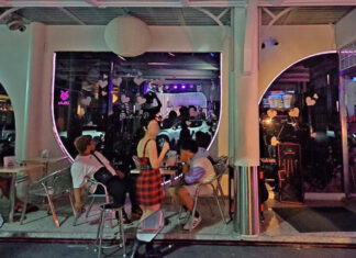 Bar in Phuket Town Raided For Allegedly Opening and Selling Alcohol Past The Legal Closing Time