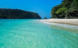Real Estate: Exclusive and Rare Beachfront Property on Gorgeous Koh Lanta Island in Krabi Province