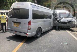 Four Foreign Tourists Injured after Two Minivans Collide in Patong