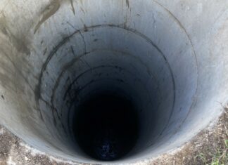 Four People Rescued After Falling Into Well in Thalang, Phuket