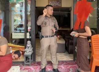 Negozio di massaggi a Patong aperto senza permesso