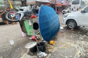 Noodle Vendor in Phuket Town Injured After Bus’s Side Door Opens Suddenly