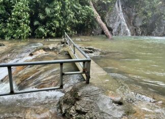 UPDATE: Egyptian Girl Died After Slipping While Taking Photos on Bridge at Phang Nga Waterfall