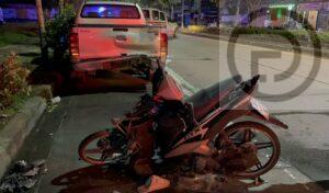 Female Rider Dies after Motorbike Slams into Pickup Truck in Phuket Town