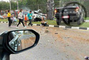 Seven People Injured After Pickup Truck Collides With Sedan in Thalang
