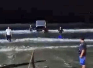 Patongin kuljettaja päätyy jumissa mereen Patong Beachillä - VIDEO