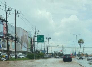 Short Period of Rain Causes Flooding in Phuket