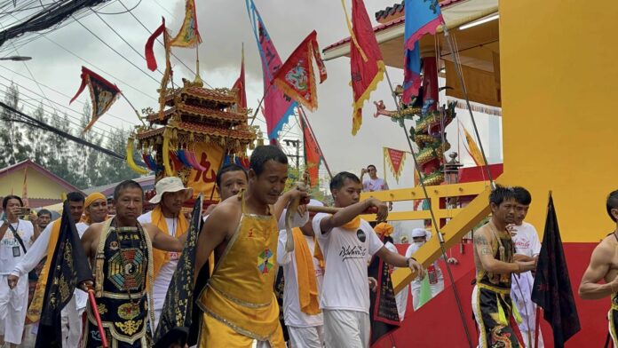 الأطباق الرئيسية