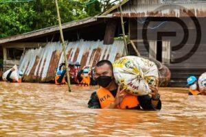 Defense Ministry Lays Out Policy for Flood Management and Modern Military