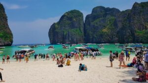 Krabi Tourism Soars: Over 3.4 Million Visitors in 2023, Anticipates 1 Billion Baht Revenue During New Year Celebrations