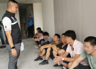 Twenty-eight Chinese Nationals with Tourist Visas Arrested for Illegally Working at Thalang Construction Site