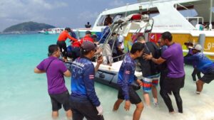Chinese Tourist Fatally Falls from Speed Boat at the Similan Islands in Phang Nga