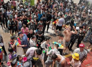 Thaimaan siviili-ilmailutoimisto käynnistää lisälennot Songkran Festivalille