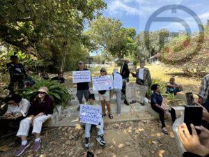500 Phuket Locals Rally At Swiss Expat’s Villa to Reclaim Alleged ‘Private Beach’