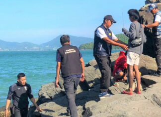 Two People Arrested after Fishing Illegally at Panwa Cape in Wichit