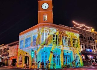 Phuket’s Light and Sound Shows Dazzle Tourists-PHOTO TOUR