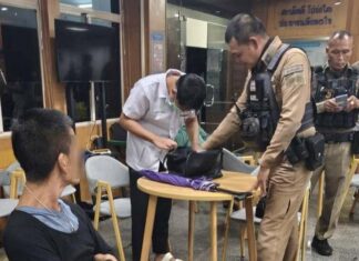 Man met psychische aandoening gearresteerd voor vermeende diefstal dokterstas in ziekenhuis in Phuket
