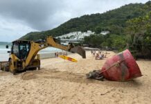 Une mystérieuse bouée s'échoue sur le rivage de Phuket