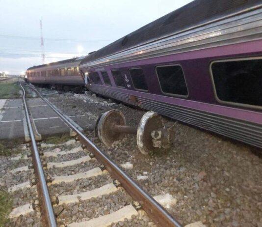 Train Derailment in Kui Buri, Prachuap Khiri Khan Leaves Multiple People Injured, Including Children
