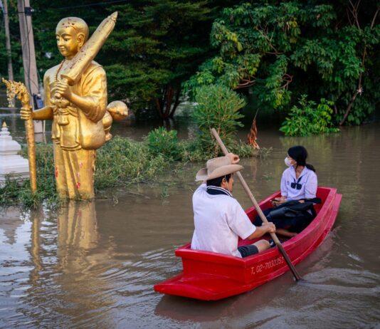 Uit onderzoek van UNICEF-NIDA blijkt dat Thaise scholen niet voorbereid zijn op toenemende overstromingen en klimaatbedreigingen