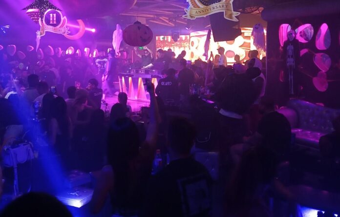 img202510270220432593410175676837351