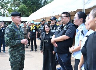 El Ejército Real Tailandés acusa a Camboya de graves violaciones del derecho internacional en medio de enfrentamientos fronterizos.