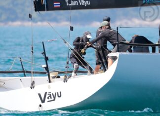 Hare Koninklijke Majesteit de Koningin leidt Team Vayu naar de top van de ranglijst tijdens de Phuket King's Cup Regatta