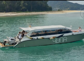 Phuket Pilots biedt een "boottaxi"-service aan tussen de luchthaven en Patong.