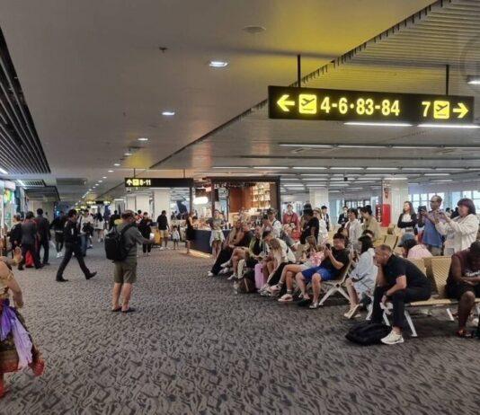 Phuketin lentojen ja matkustajien määrä kahdeksan vuoden ennätyksessä