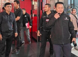 In Patong wurde ein angeblich illegales, von einem Russen betriebenes Hotel durchsucht.