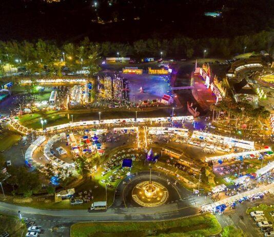 Phuket kunnioittaa sankarillisia sisaria upealla valo- ja ääniesityksellä