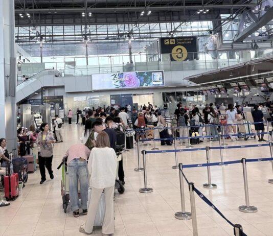 La Thaïlande révoque officiellement l'exemption de visa pour les 60 jours d'entrée.