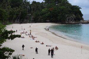 Assistant Minister Inspects on Longstanding Land Encroachment at Freedom Beach